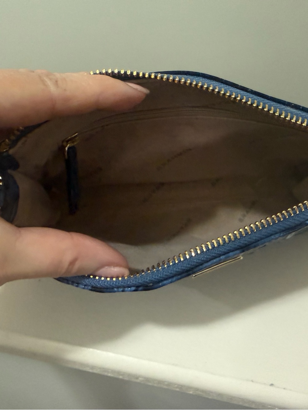 Brahmin Finley Deep Navy Croc-Embossed Tote with Matching Daisy pouch and wallet - Picture 14 of 15